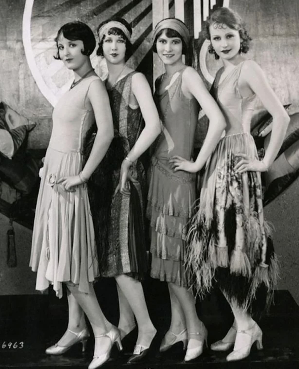 1920s flapper girl - 6963